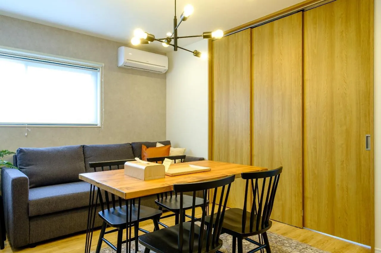 Utsuwa Hotel 0*, Tóquio